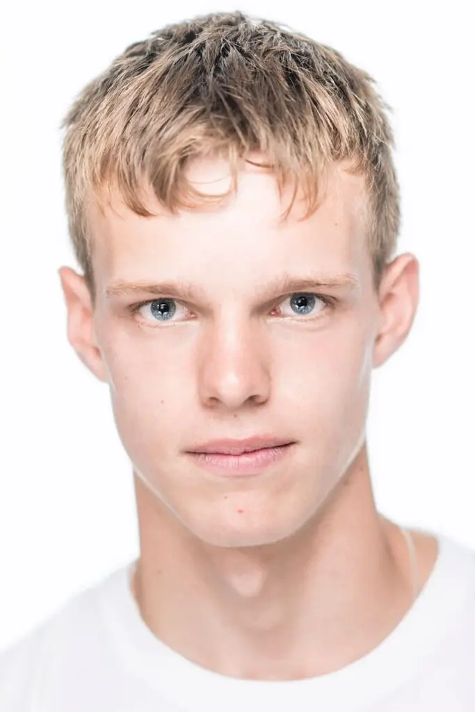 Póster de Finn Bennett