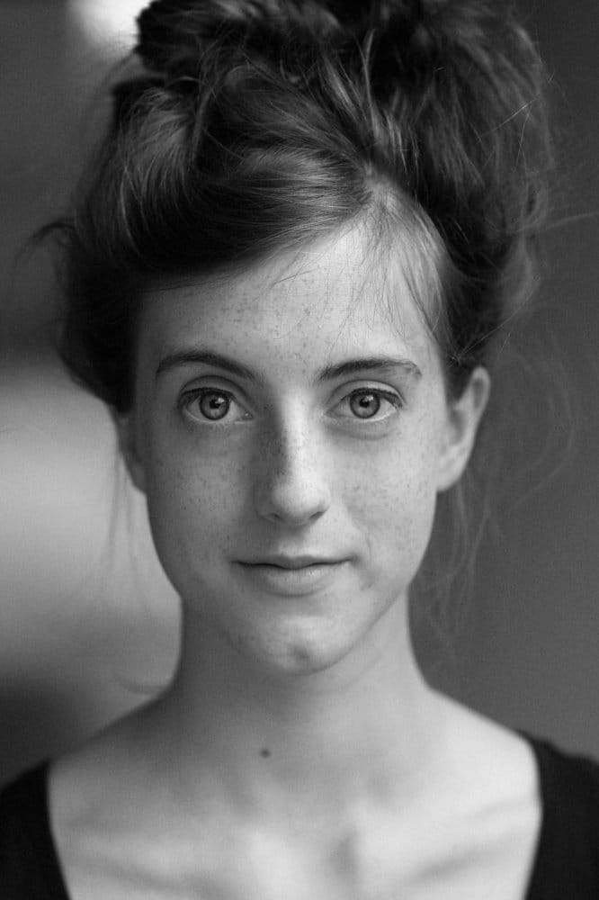 Póster de Grace Chilton