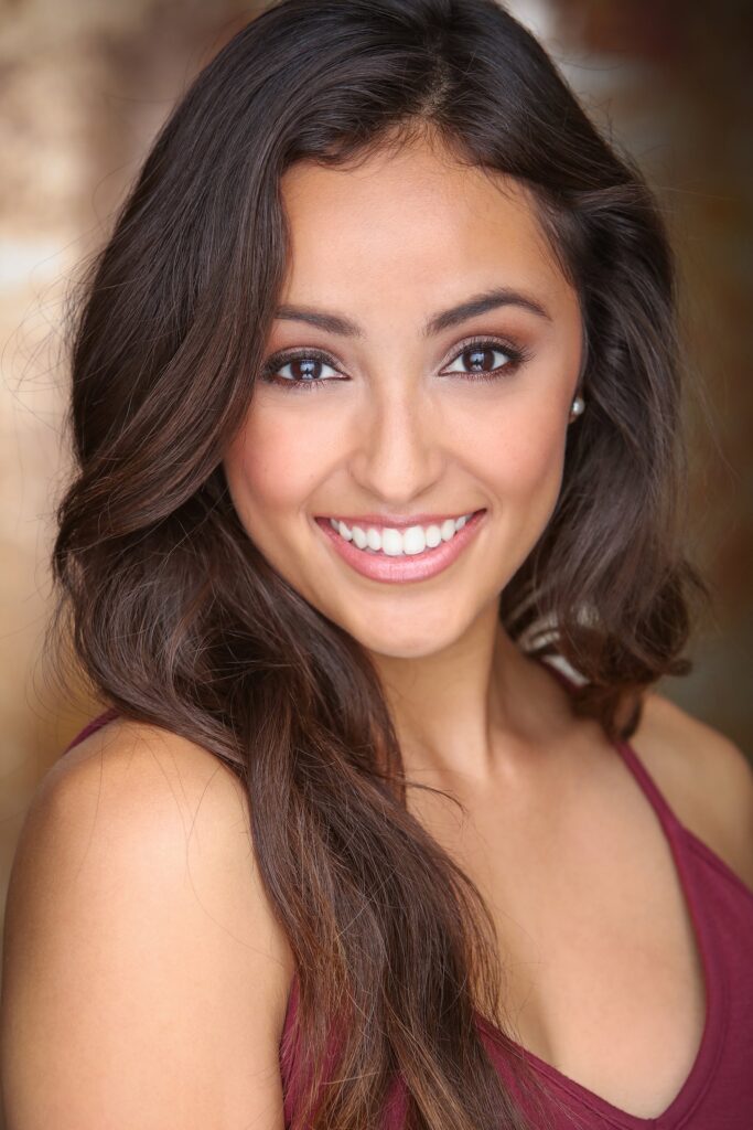 Póster de Cassie Hernandez