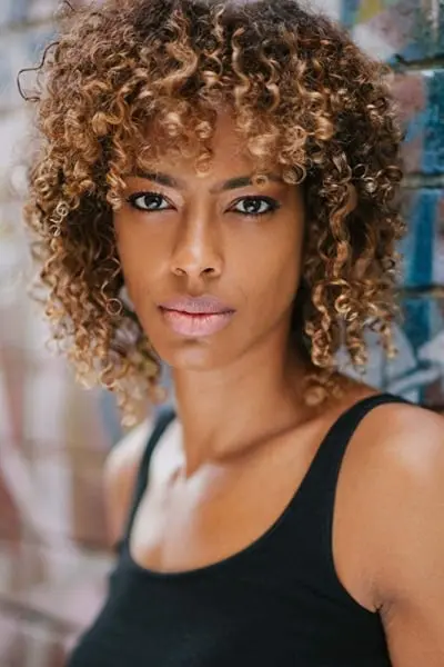 Póster de Eliza Matengu