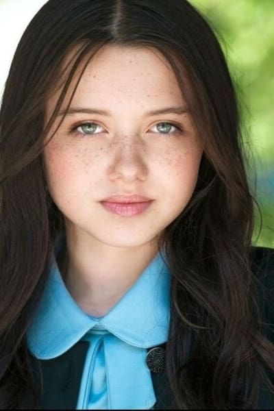 Póster de Violet McGraw