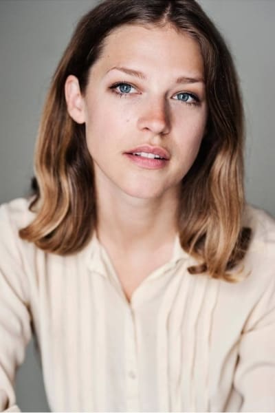 Póster de Emma Louise Saunders