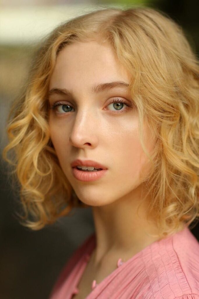 Póster de Tessa Bonham Jones