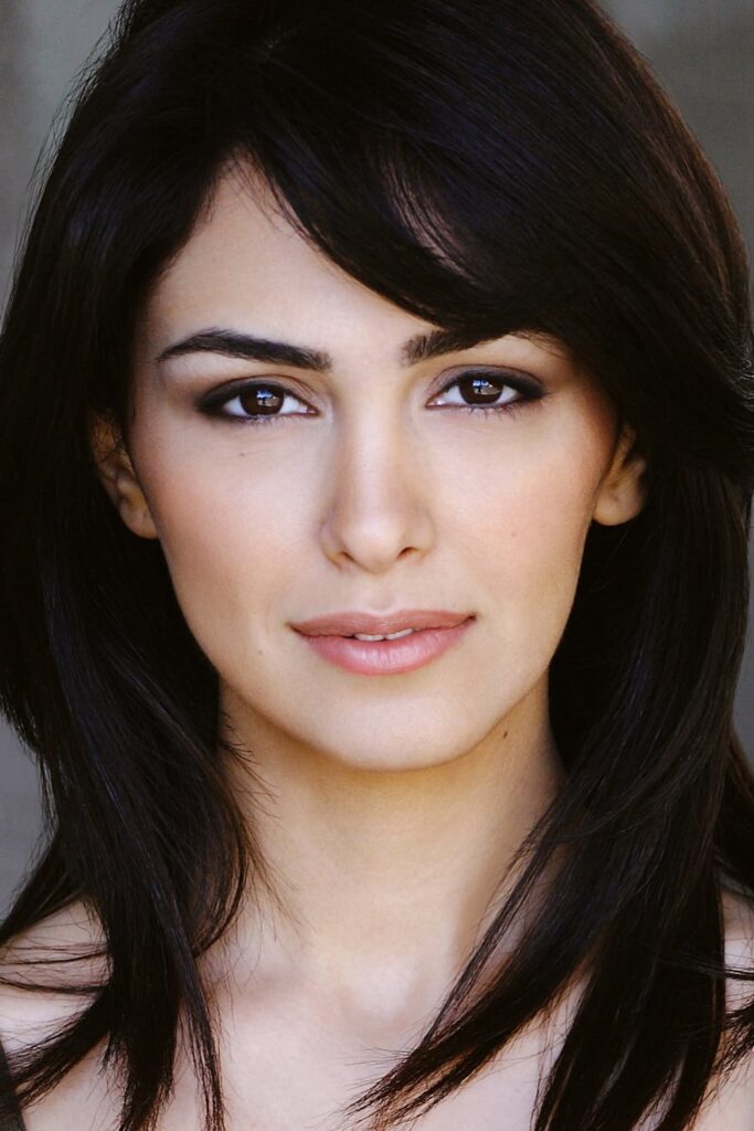 Póster de Nazanin Boniadi