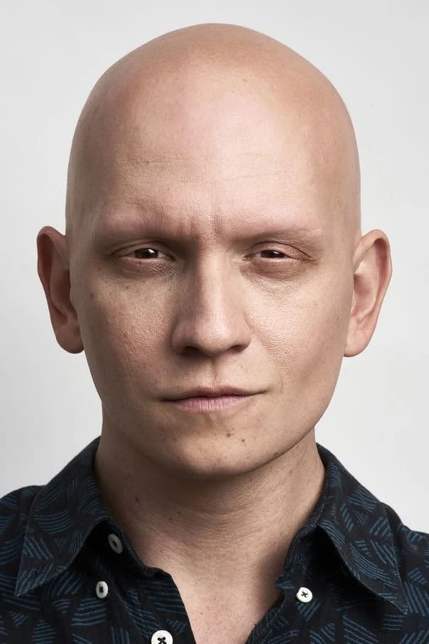 Póster de Anthony Carrigan