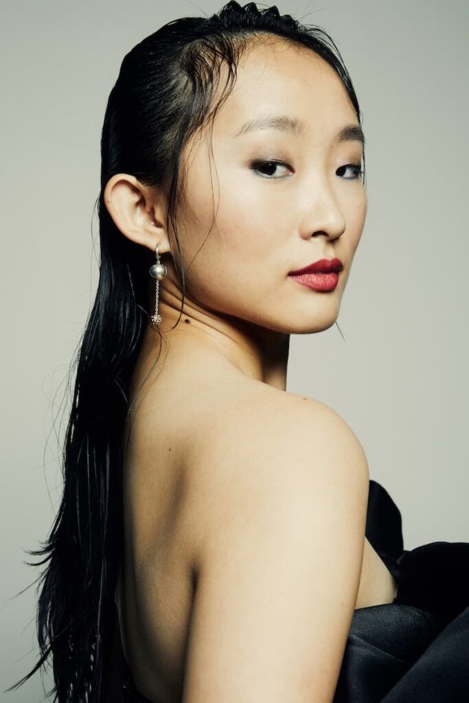 Póster de Ji-young Yoo