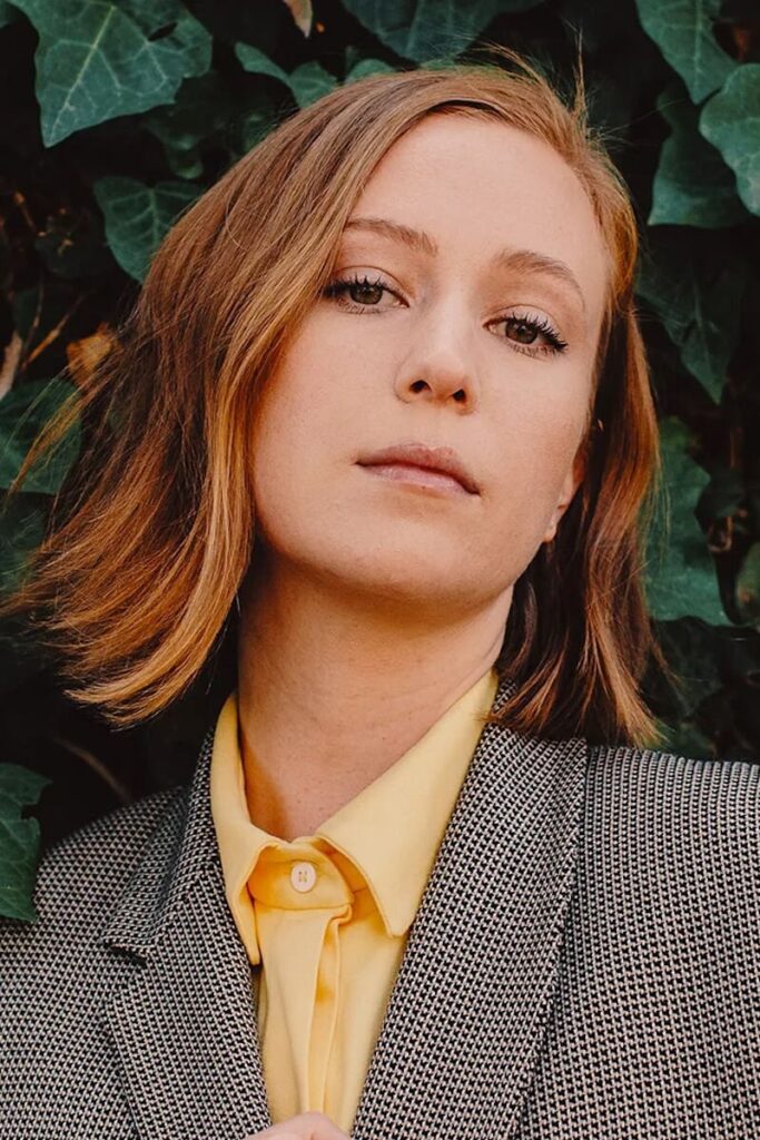 Póster de Hannah Einbinder