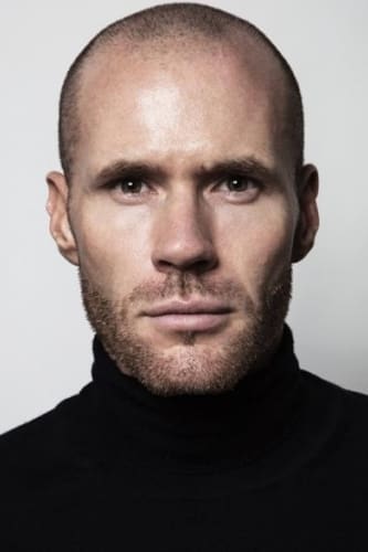 Póster de Oliver Trevena