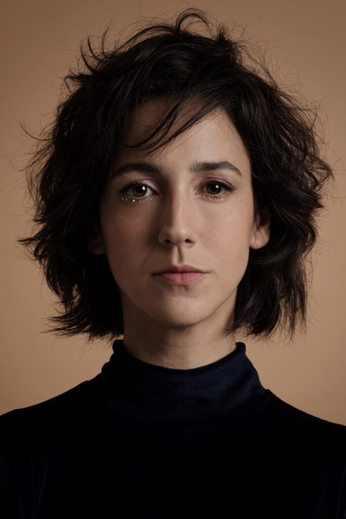 Póster de Camila Márdila