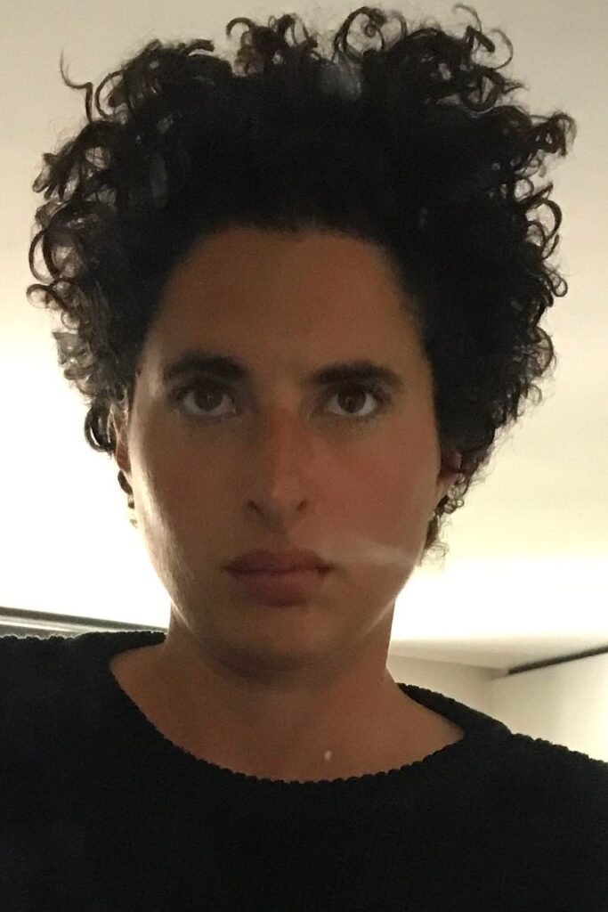 Póster de Elise Lahouassa
