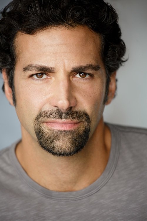 Póster de Elijah Alexander