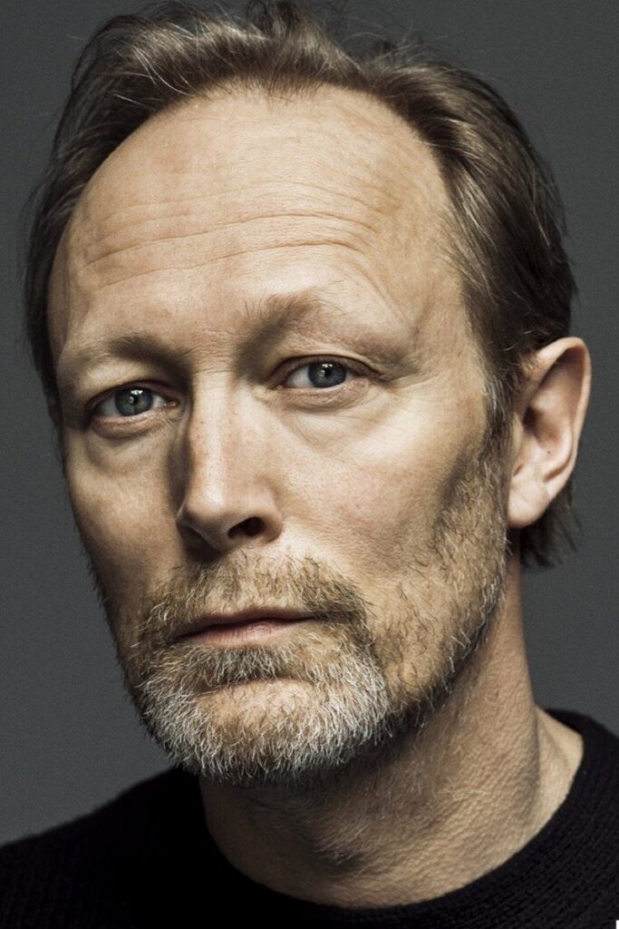 Póster de Lars Mikkelsen