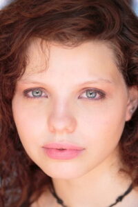 Chloë Levine
